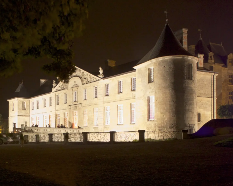 chateau vic 3